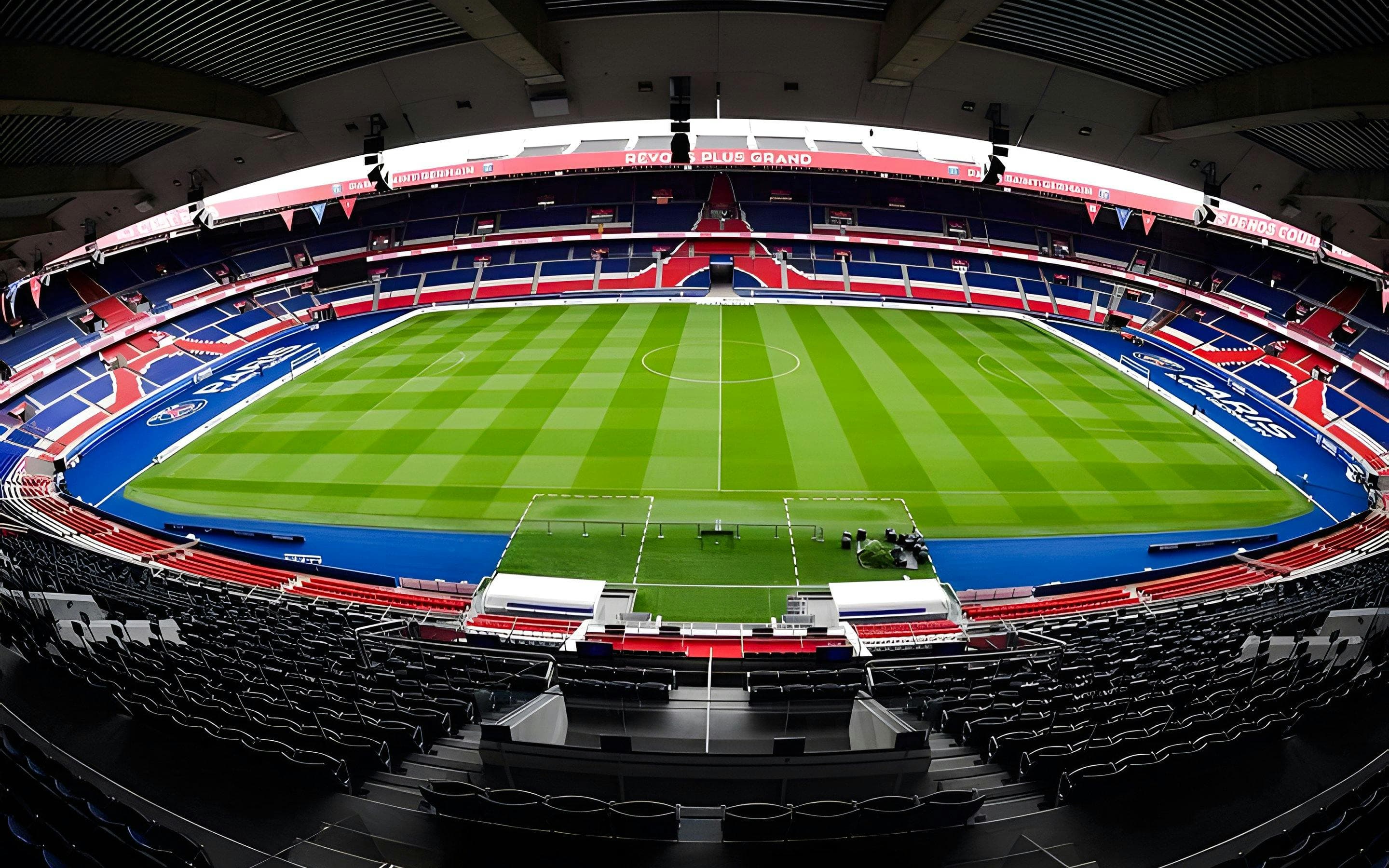 Visite du stade du PSG au Parc des Princes avec accès aux coulisses - image 2