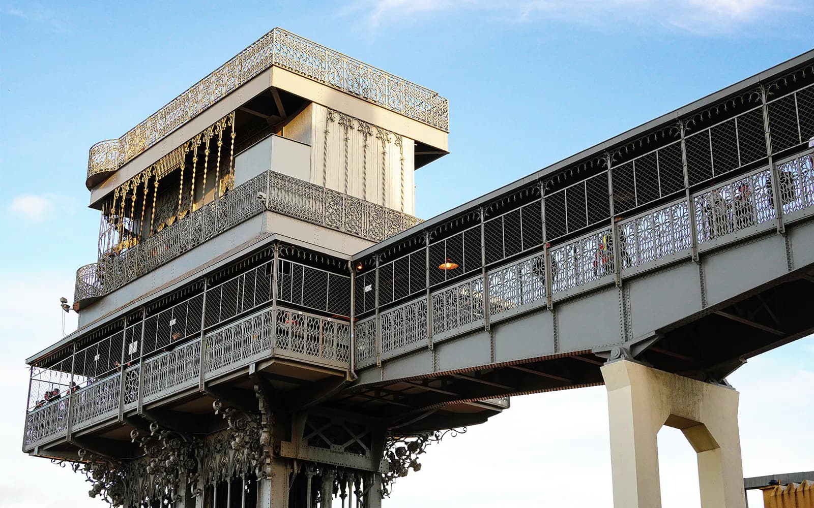 Lisboa Card: Access to 50+ Attractions & Unlimited Public Transportation - image 9