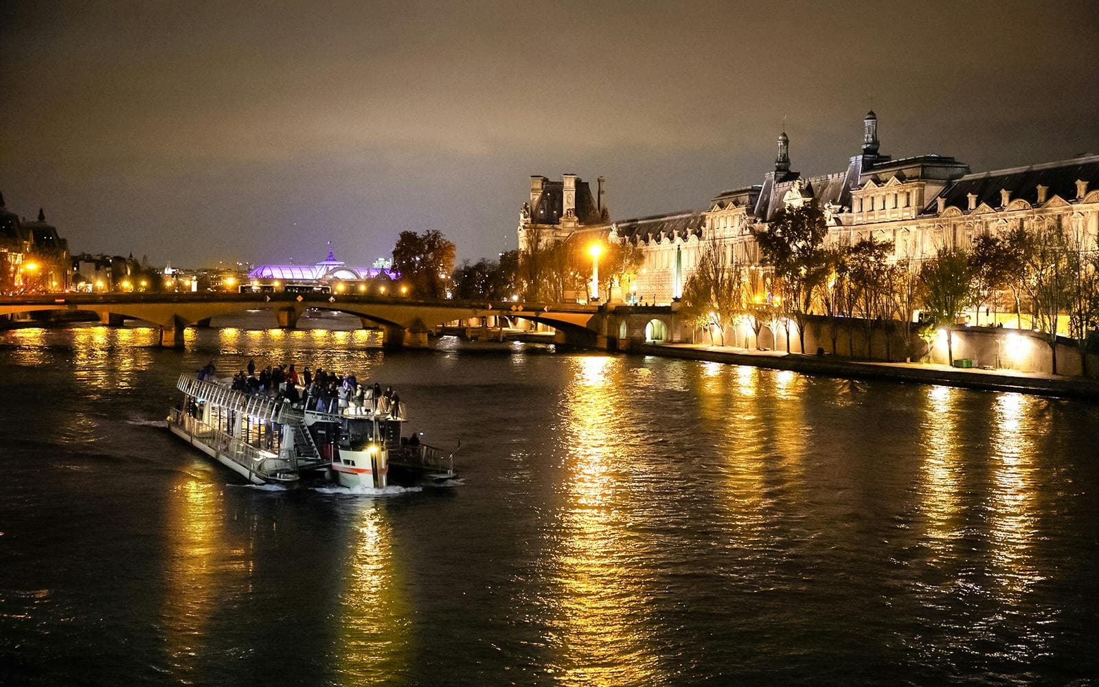 Croisière promenade illuminée de 1 h à Paris en soirée - image 4